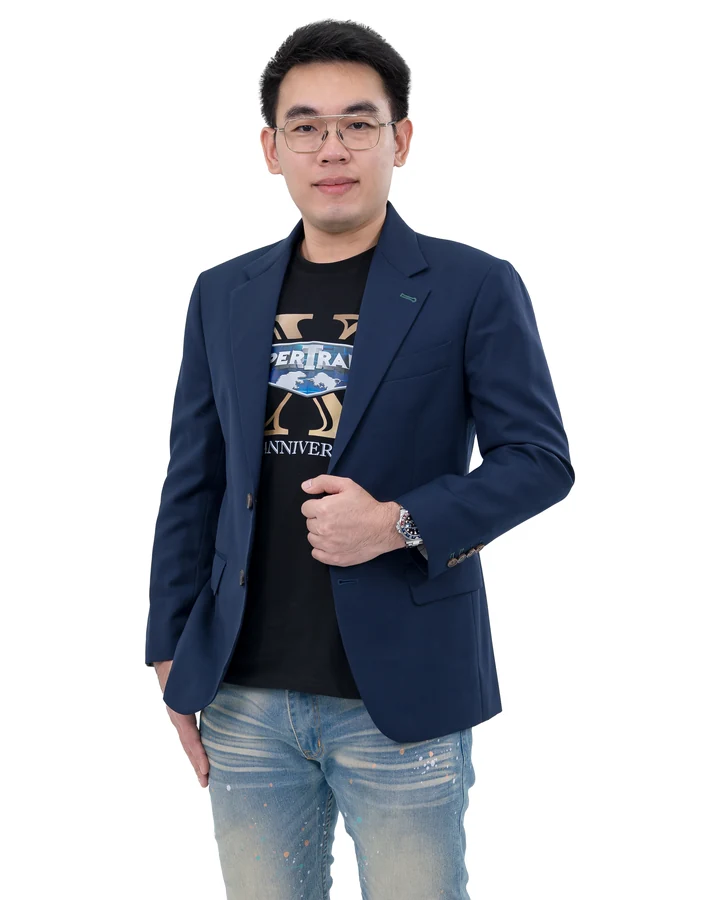 โค้ชหมี ผู้เชี่ยวชาญด้านการเทรดสดหน้างานจริงและ Live Trade จาก Super Trader Republic